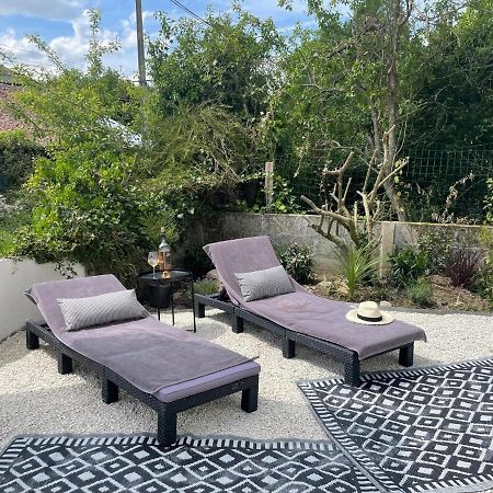 Beautiful Cottage With Private Plunge Pool/Hot Tub - 40 Mins From Puy Du Fou La Chapelle-Saint-Etienne Bagian luar foto